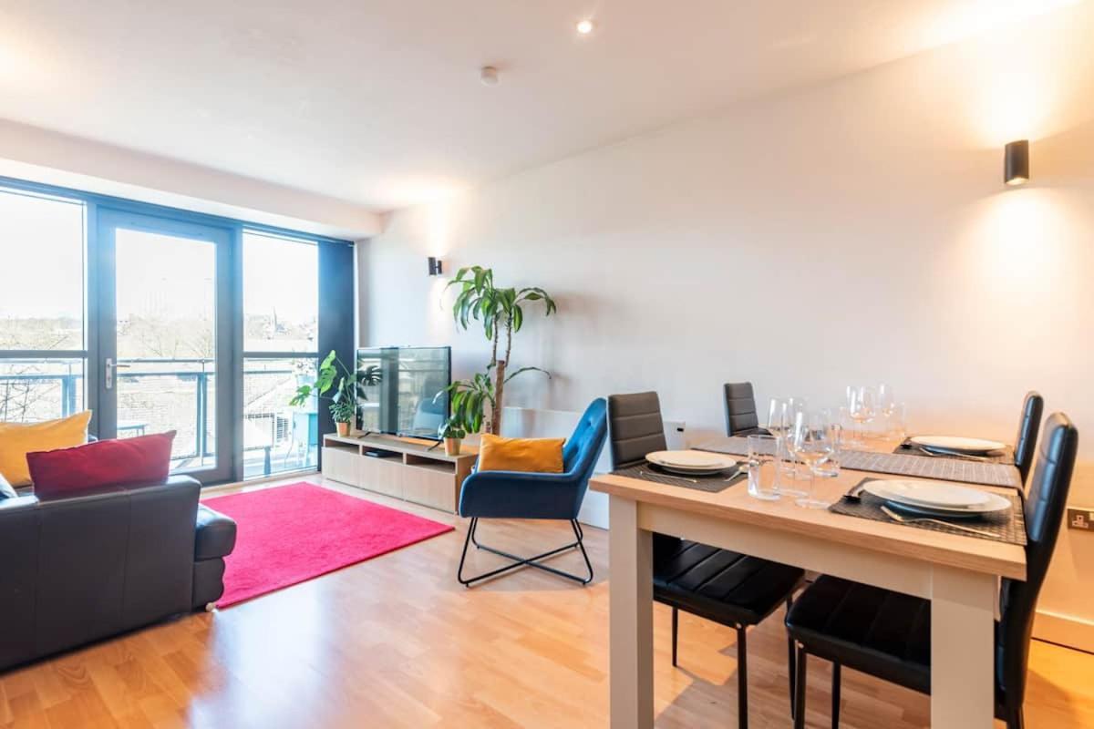 Sheffield City Centre Apartment & Balcony Exterior foto